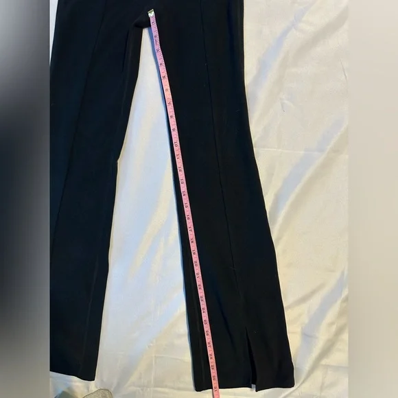 Abercrombie & Fitch Split Hem Yoga Pants - Picture 4 of 7